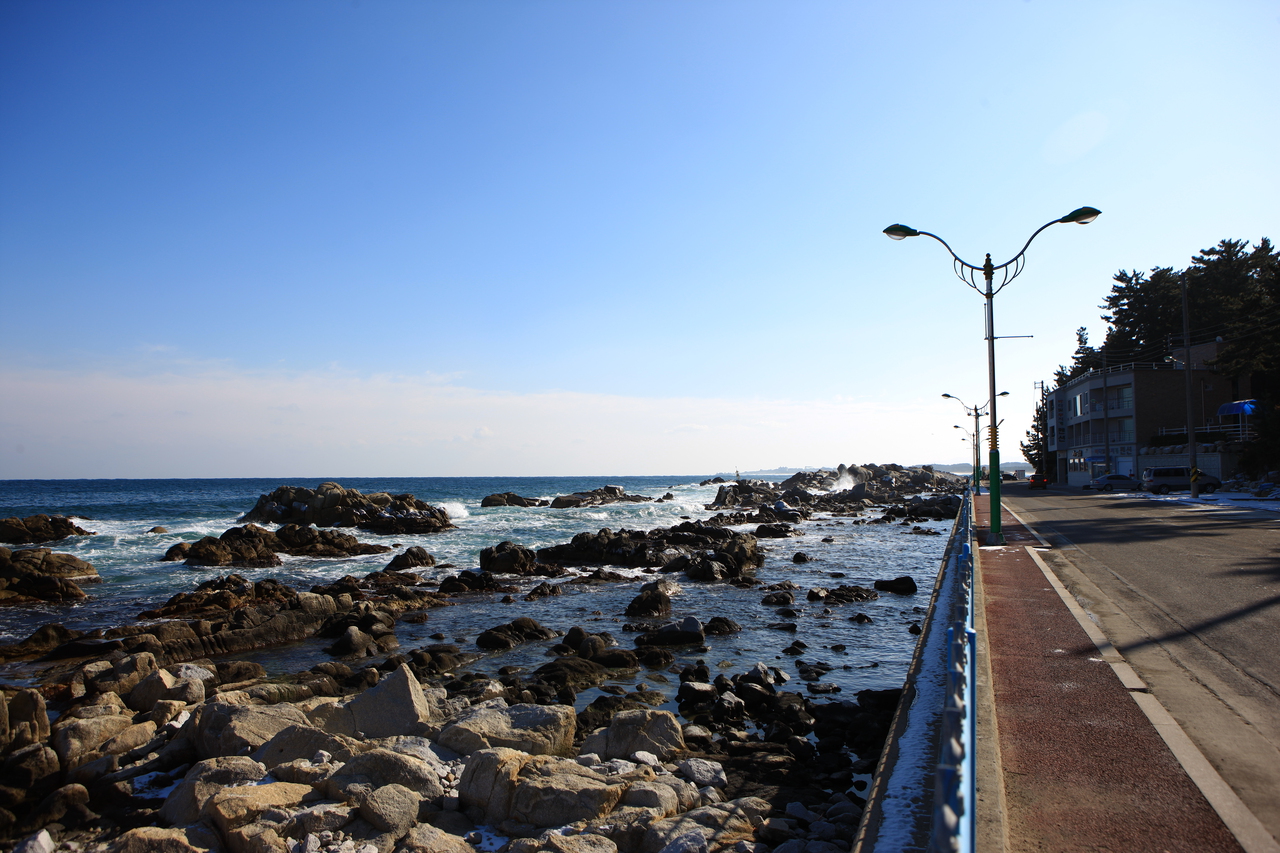 Naksansa Ocean Cliff Temple 남애항