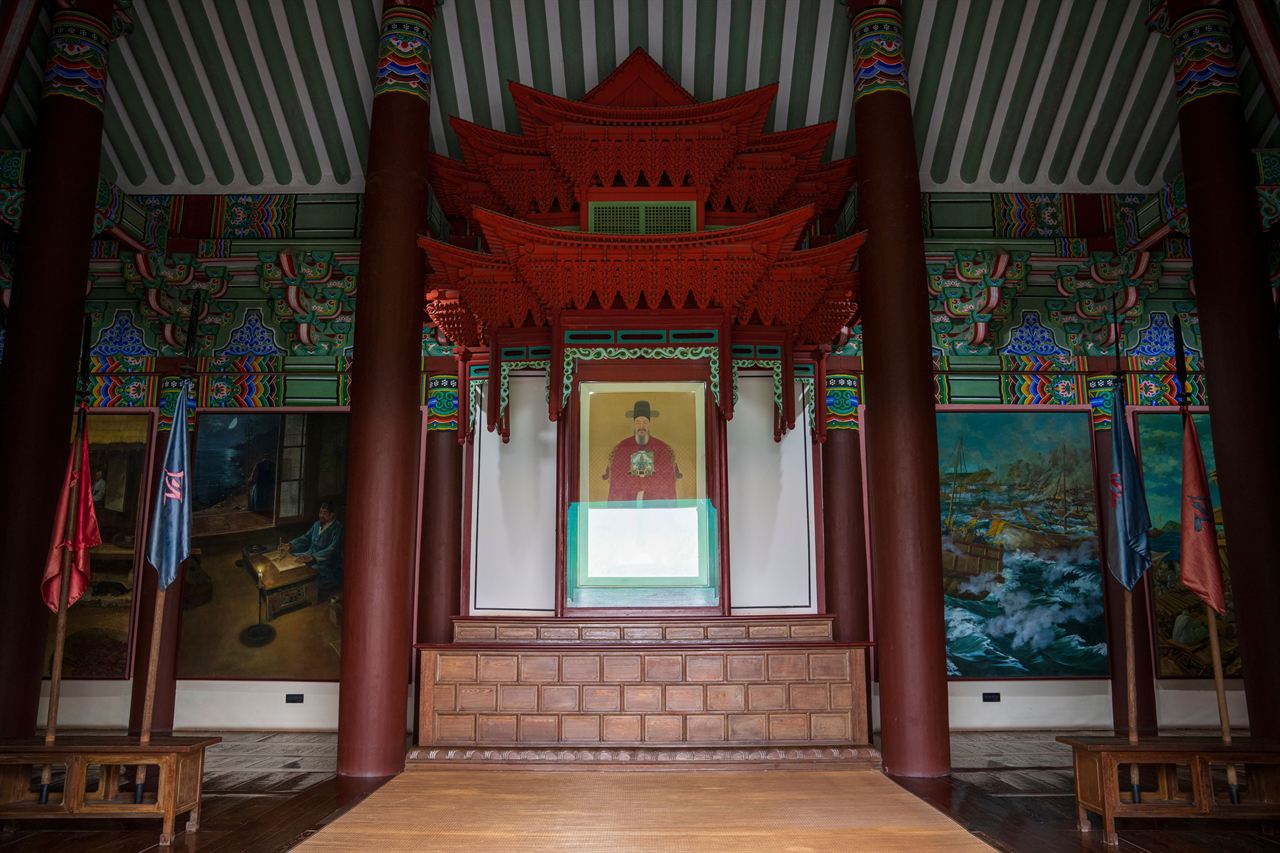현충사