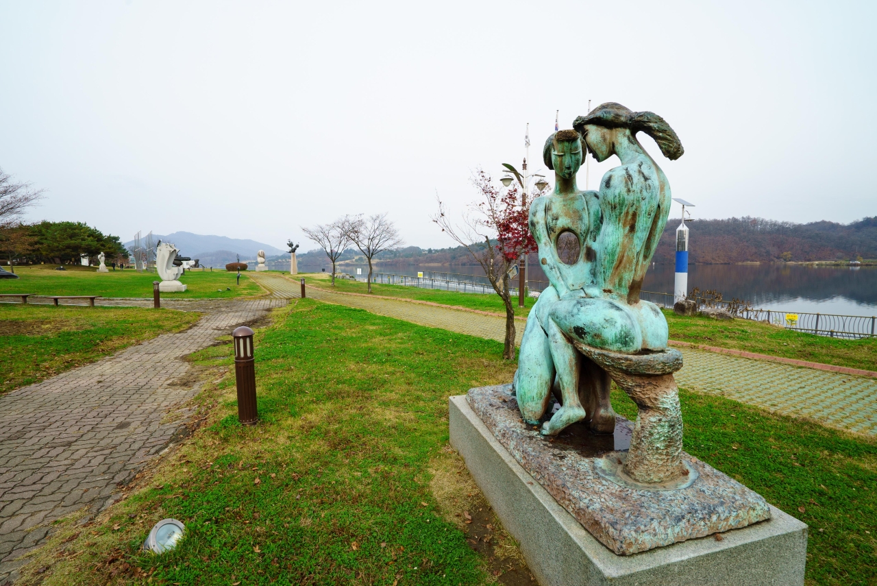 Chungju Lake & Jungangtap Pagoda