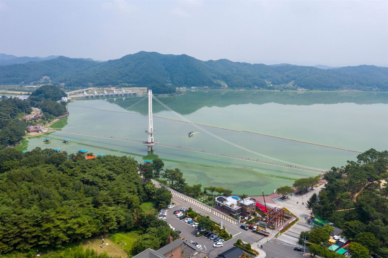 예당호 출렁다리