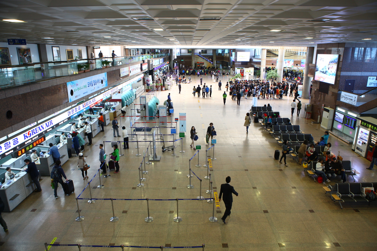 김해 가야테마파크 및 수로왕릉 김해국제공항