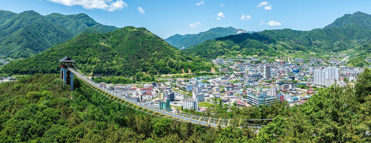 봉명산 출렁다리