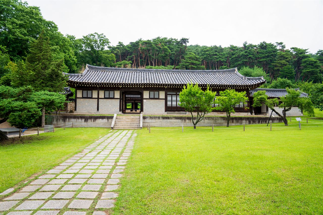 현충사