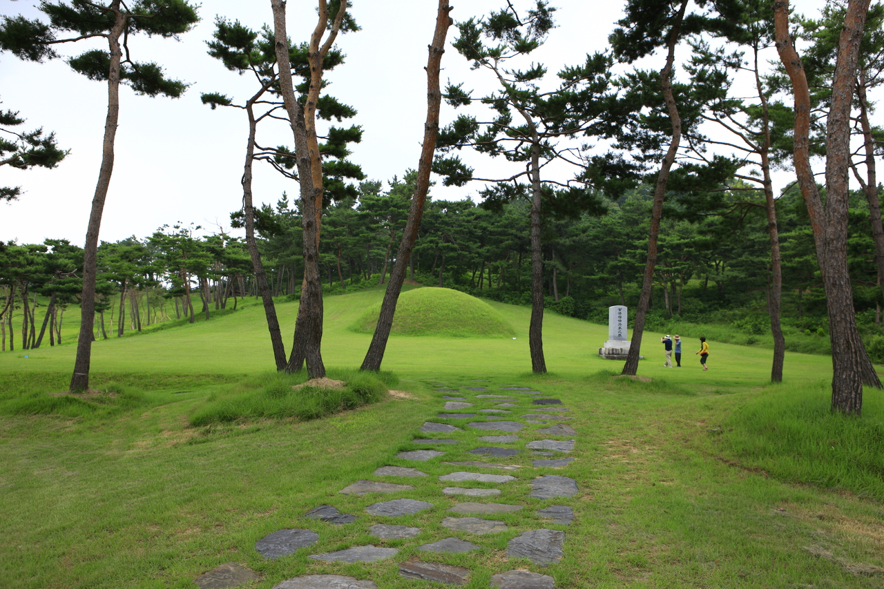 계백장군묘