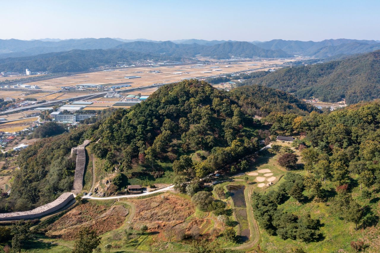 보은 삼년산성 관광사진